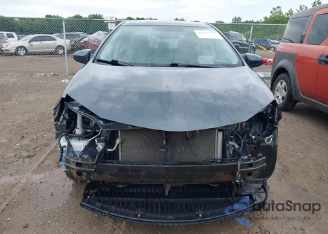 2015 Toyota Corolla Le z USA, uszkodzony, nr VIN 2T1BURHE9FC358925